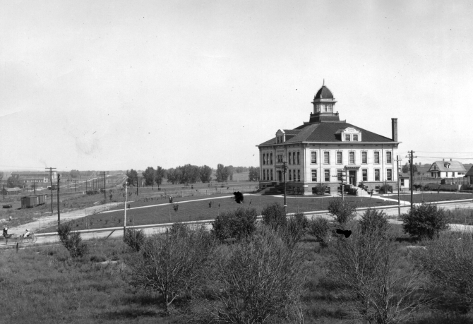 Arapahoe County courthouse at Littleton, Colorado